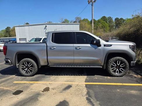 Used 2023 GMC Sierra 1500 AT4 w/ AT4 Preferred Package image 2