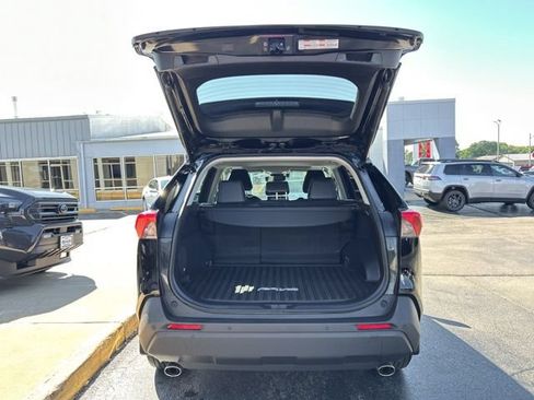 Used 2021 Toyota RAV4 XLE Premium AWD/4WD image 11