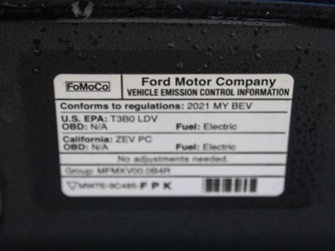 Used 2021 Ford Mustang Mach-E Premium image 28
