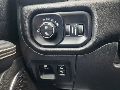 Used 2025 RAM 1500 Laramie image 22