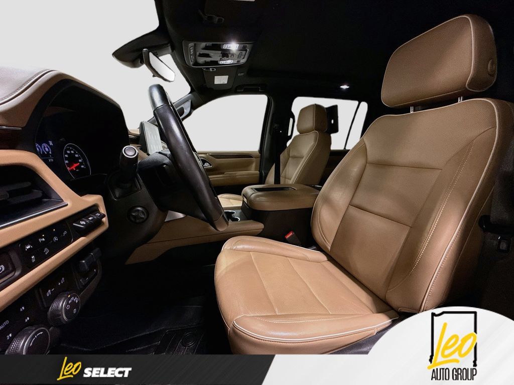 Used 2021 Chevrolet Suburban Premier w/ Premium Package AWD/4WD image 25