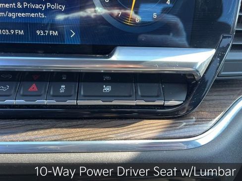 Used 2025 Chevrolet Silverado 1500 LT image 22