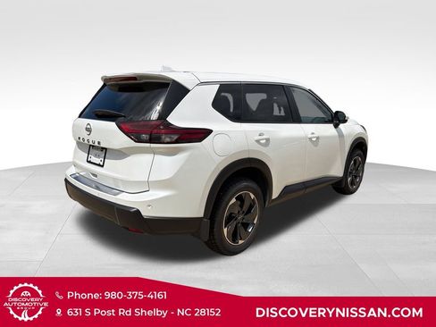 Certified 2025 Nissan Rogue SV FWD image 6