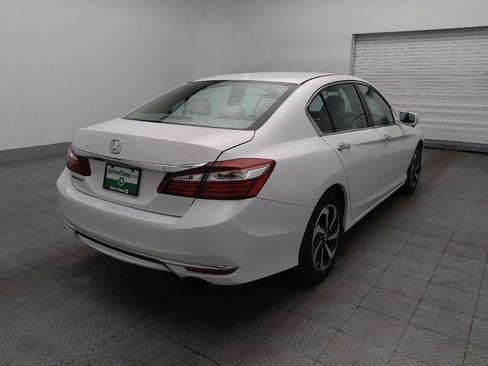 Used 2016 Honda Accord EX image 9