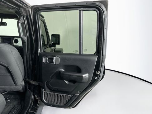Used 2021 Jeep Wrangler Unlimited Sport AWD/4WD image 28