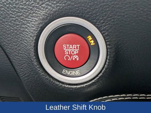 Used 2015 Dodge Challenger SRT w/ Technology Group image 27