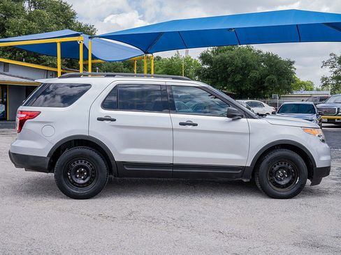 Used 2014 Ford Explorer FWD image 4