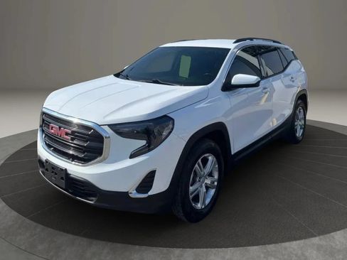 Used 2018 GMC Terrain SLE w/ Driver Convenience Package FWD image 3