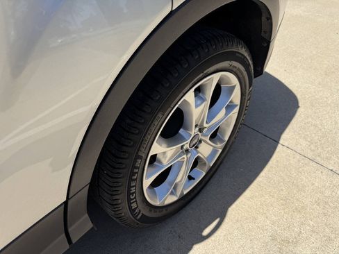 Used 2015 Ford Escape Titanium FWD image 40