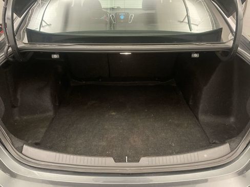 Used 2016 Chevrolet Malibu LT FWD image 19