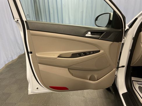 Used 2019 Hyundai Tucson SE image 11