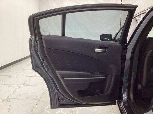 Used 2018 Dodge Charger SXT Plus image 24