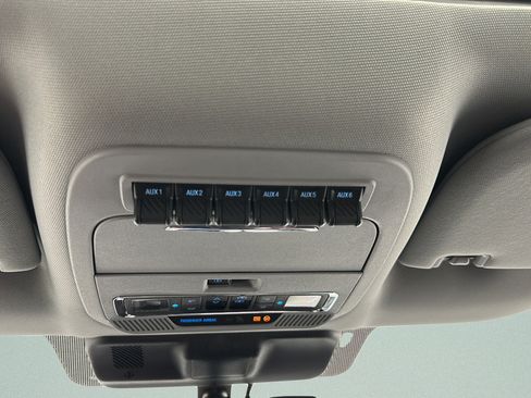 Used 2025 Ford F250 Lariat w/ Lariat Ultimate Package AWD/4WD image 23