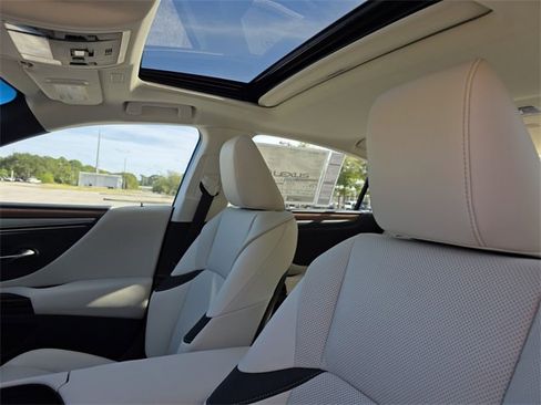 New 2025 Lexus ES 350 w/ Premium Package image 21