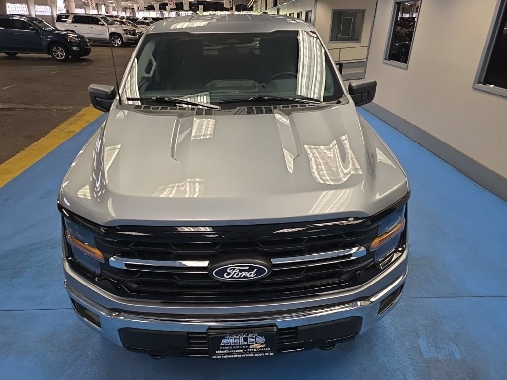 Used 2025 Ford F150 XLT w/ Equipment Group 301A Standard AWD/4WD image 17