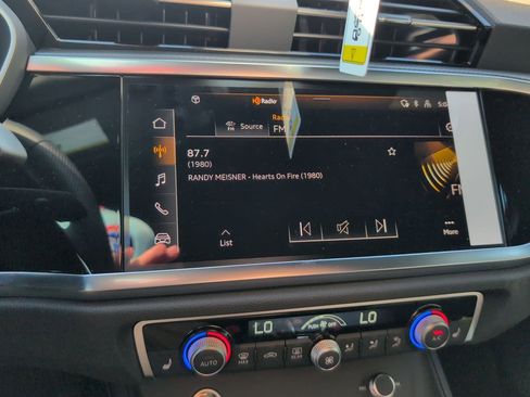 New 2025 Audi Q3 2.0T Premium image 4