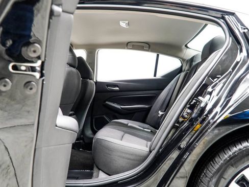 Used 2022 Nissan Altima 2.5 S image 32