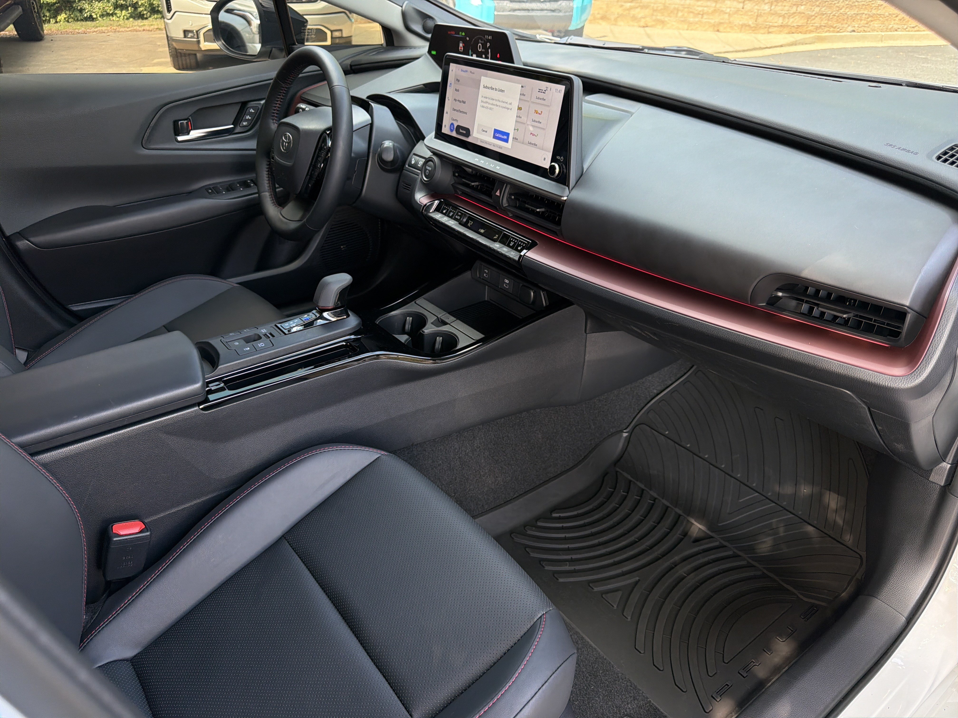 Used 2026 Toyota Prius Plug-In Hybrid FWD image 13
