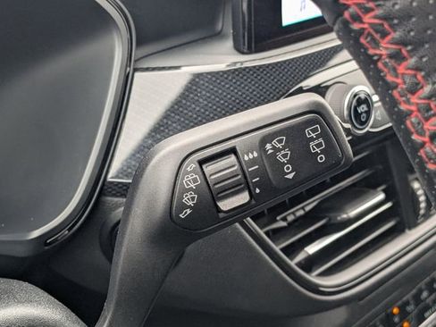 Used 2025 Ford Escape ST-Line Select AWD/4WD image 27