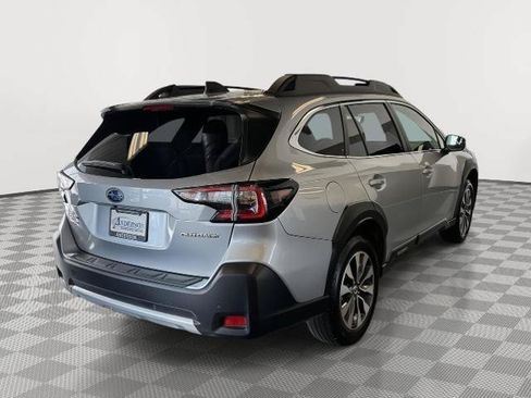 Used 2025 Subaru Outback Limited AWD/4WD image 7