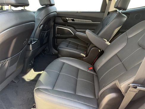 New 2025 Kia Telluride SX w/ SX Captain's Chair Package image 15