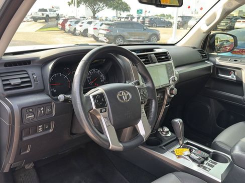 Used 2024 Toyota 4Runner SR5 Premium w/ Moonroof Package AWD/4WD image 23