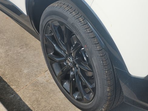 New 2026 Buick Encore GX Sport Touring image 5