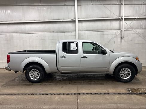 Used 2016 Nissan Frontier SV image 28