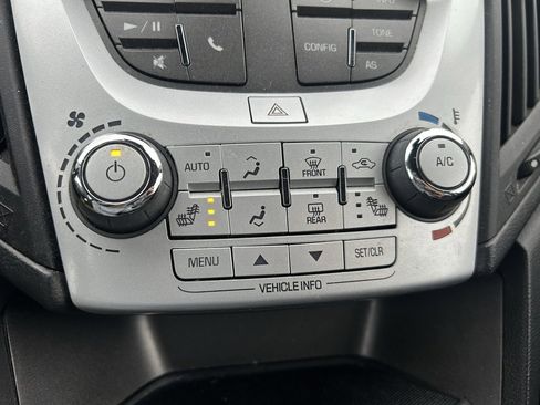 Used 2017 Chevrolet Equinox LT w/ Convenience Package image 22