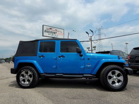 Used 2016 Jeep Wrangler Unlimited Sahara AWD/4WD image 19