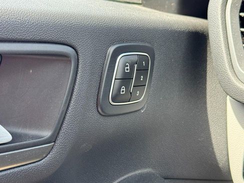 Used 2023 Ford Escape Active w/ Tech Pack #2 AWD/4WD image 16