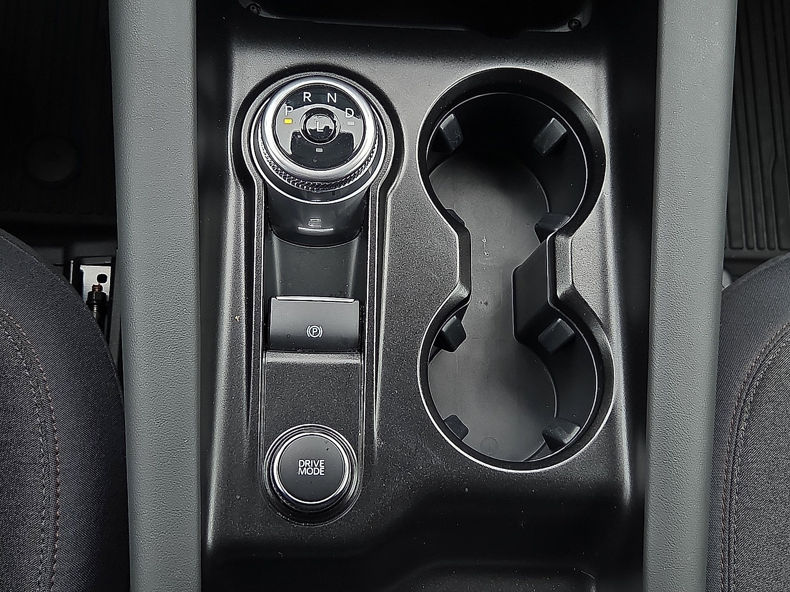 Used 2025 Ford Explorer Active RWD image 19