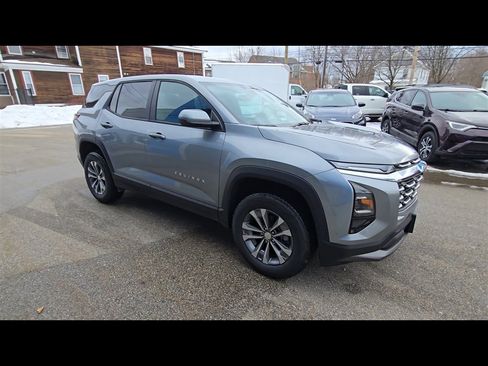 New 2026 Chevrolet Equinox LT w/ Convenience Package II image 2