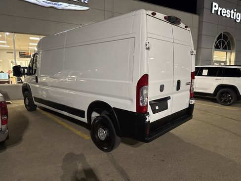 Used 2023 RAM ProMaster 2500 image 9