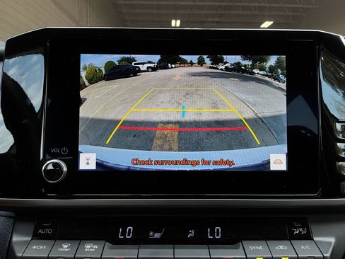 Used 2026 Toyota Camry LE FWD image 33