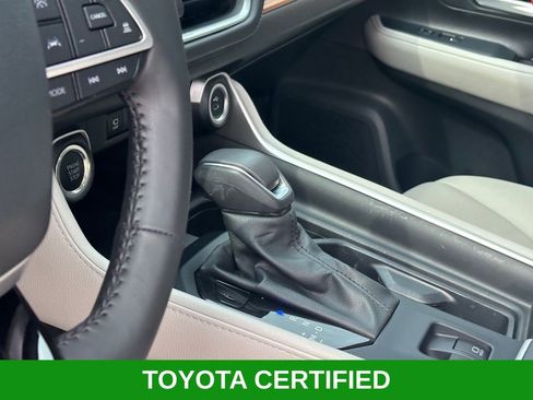 Used 2025 Toyota Grand Highlander FWD image 10