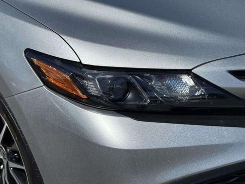 Certified 2023 Toyota Camry SE image 7