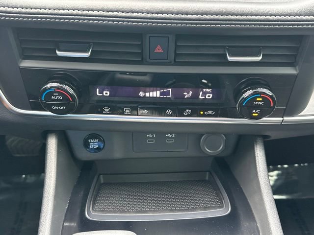 Certified 2026 Nissan Rogue SV AWD/4WD image 36