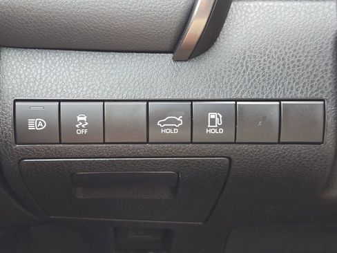 Used 2023 Toyota Camry SE FWD image 22