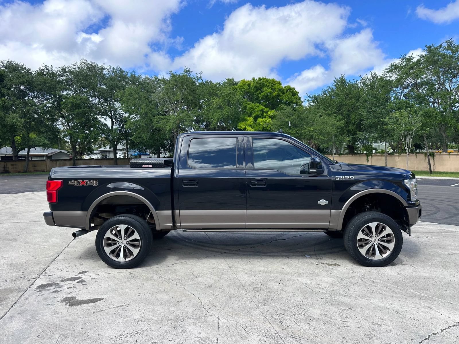 Used 2019 Ford F150 King Ranch w/ Equipment Group 601A Luxury AWD/4WD image 4