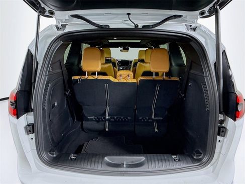 Used 2023 Chrysler Pacifica Pinnacle image 22