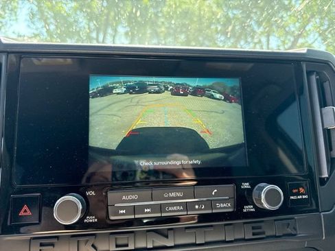 Used 2025 Nissan Frontier S AWD/4WD image 11