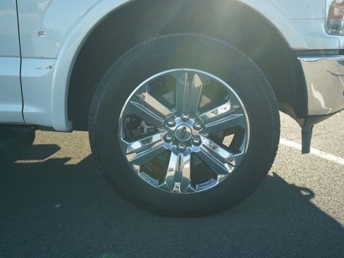 Used 2018 Ford F150 Lariat image 43