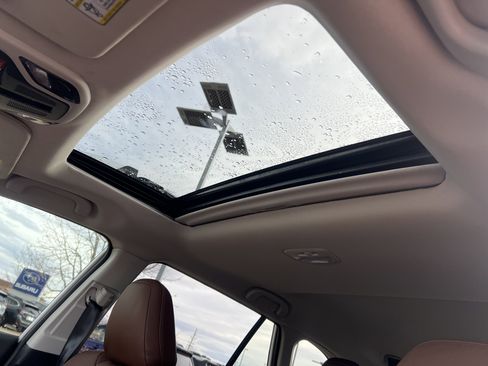 Used 2025 Subaru Outback Touring w/ Popular Package #2 image 7