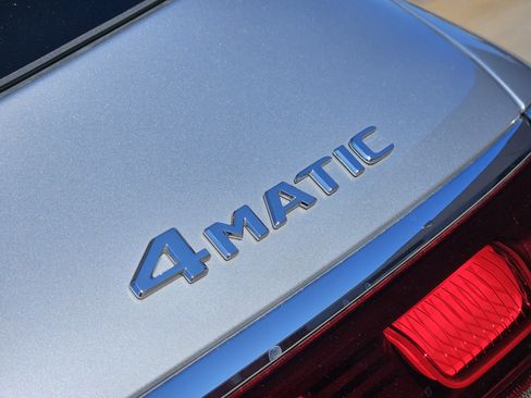 Used 2025 Mercedes-Benz GLS 450 4MATIC image 10