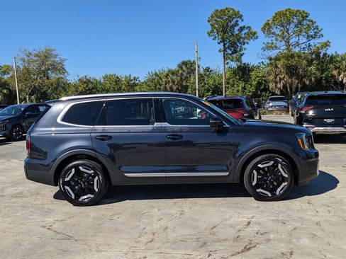 Certified 2025 Kia Telluride EX X-Line AWD/4WD image 9