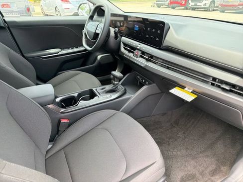 New 2026 Kia K4 FWD image 22