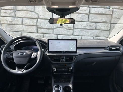 Used 2023 Ford Escape Active w/ Tech Pack #2 AWD/4WD image 10