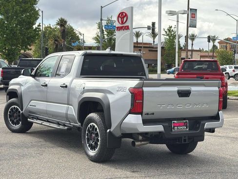 Used 2026 Toyota Tacoma TRD Off-Road AWD/4WD image 5