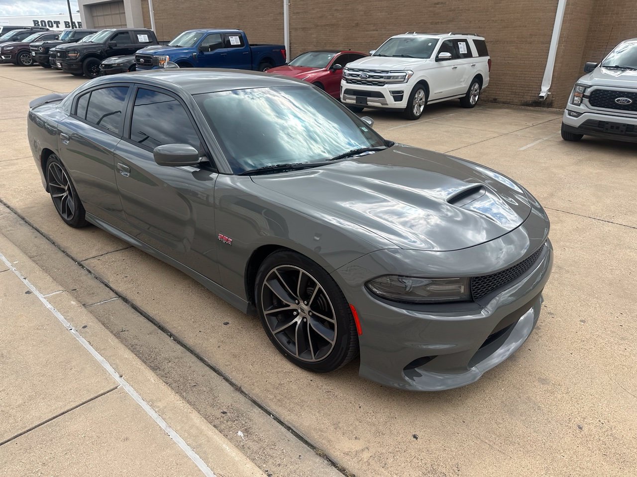 Used 2018 Dodge Charger R/T Scat Pack RWD image 15